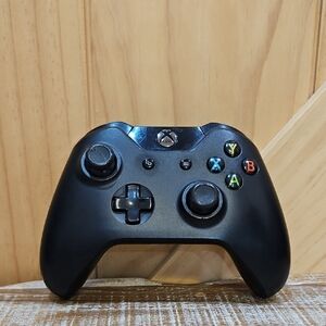 Xbox One | Black Wireless Gaming Controller